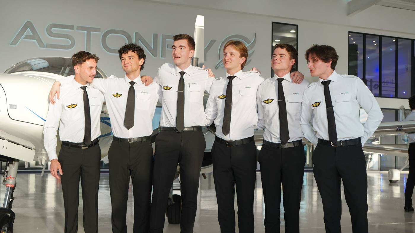 Pilote consultant le portail carrière Astonjob